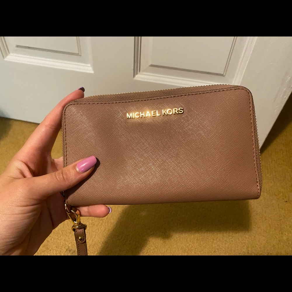 Taupe Micheal Kors wallet